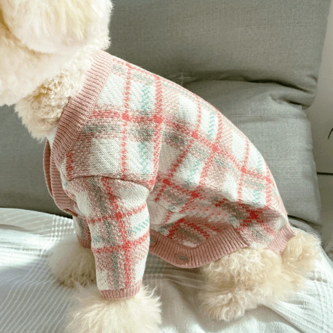 sweterek-dla-psa-w-kratkę.jpg