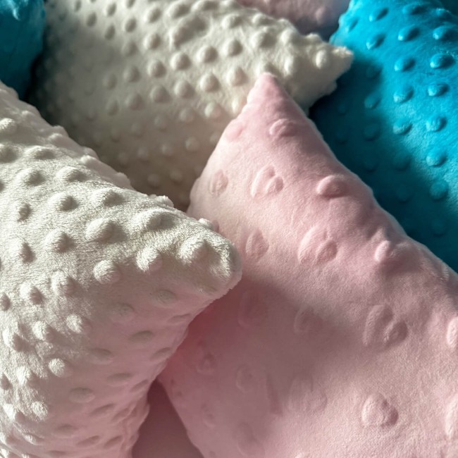 Poduszka dla psa z polaru minky Jasny Różowy